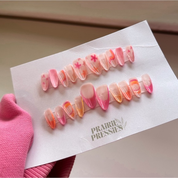 Press On Nails (2 sets!) - Picture 3 of 4